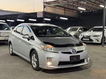 Toyota Prius: 2010 г., 1.8 л, Вариатор, Гибрид, Хэтчбэк at lalafo.kg Toyota Prius: 2010 г., 1.8 л, Вариатор, Гибрид, Хэтчбэк
