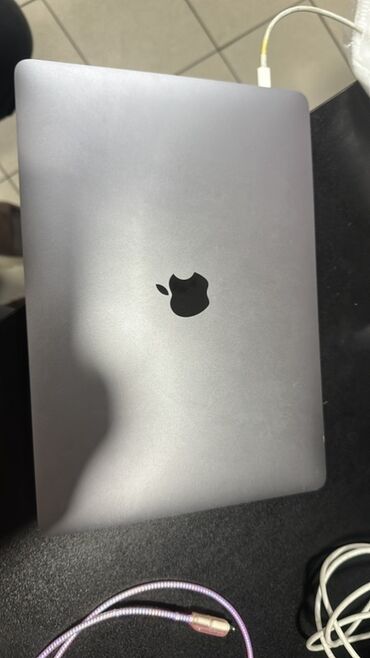 Ноутбуки: Ноутбук, Apple, 8 ГБ ОЗУ, Intel Core i5, 13.3 ", Б/у, Для несложных задач, память SSD