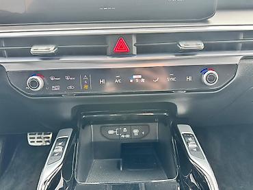 Kia: Kia Sorento: 2023 г., 2.5 л, Автомат, Бензин, Кроссовер — 12