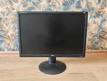 Мониторы: Два ЖК‑монитора для ПК. 1) LG Flatron W2234S - Диагональ 22" (серия — 1