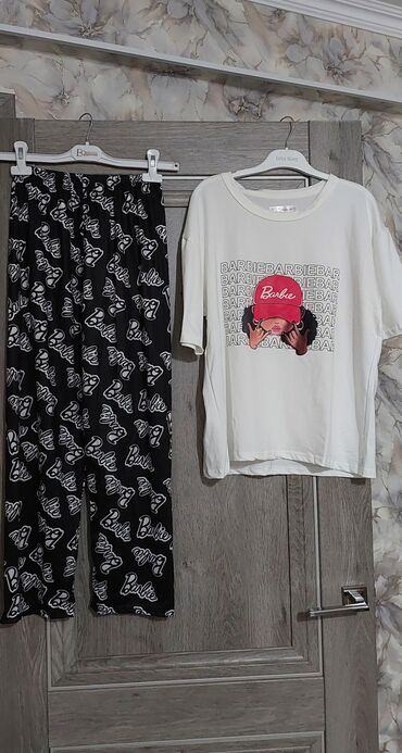 бюстгальтер с широким поясом: Новая женская пижама: 👚 Верх: • Белая свободная футболка с коротким