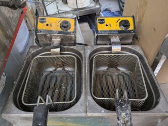 насос для подачи бетона цена: Два двойных фритюра и один одинарный.
Двойные по 12000, одинарный 8000