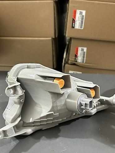 isıq: Toyota Aqua pavarotnik 81511-52060 * 8151152060 * 81510-52060 — 6