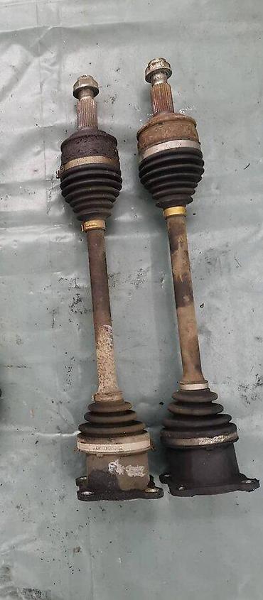 POLUOSOVINA PREDNJA LEVA ZA SUZUKI GRAND VITARA OD 2006. DO 2012. GOD