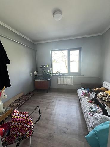 Продажа полдома: Продается участок с домом в районе Восточного вокзала, дороги — 8