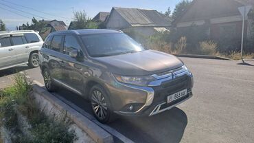 обмен рассмотрим: Mitsubishi Outlander: 2018 г., 2.4 л, Вариатор, Бензин, Внедорожник