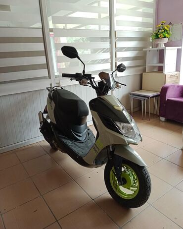 Mopedlər,skuterlər: Skuter – Aerox Ares model - Rəng: boz-gümüşü gövdə, qara üst panel — 2