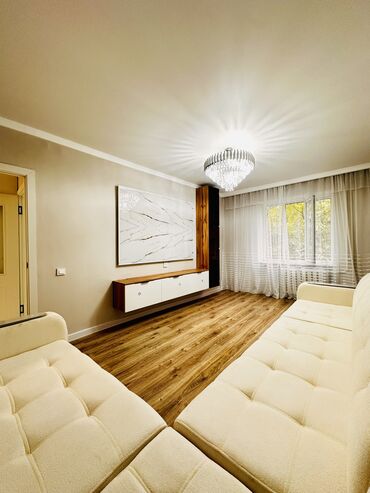 квартира обмен на частный дом: 2 комнаты, 55 м², Индивидуалка, 2 этаж, Дизайнерский ремонт