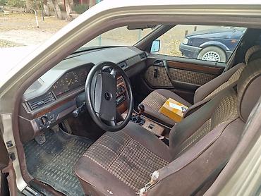 е36 e36: Mercedes-Benz W124: 1991 г., 2.3 л, Механика — 5
