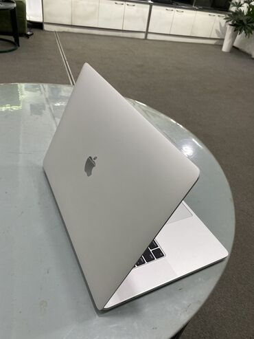 Ноутбуки: Ноутбук, Apple, 16 ГБ ОЗУ, Intel Core i7, 15.6 ", Б/у, Для работы, учебы, память SSD