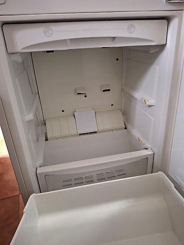 mini refrigerator: Двухкамерный холодильник LG с нижней морозильной камерой. Особенности — 3