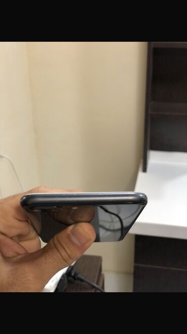 телефон fly wizard plus: IPhone 8 Plus, 64 ГБ, Черный