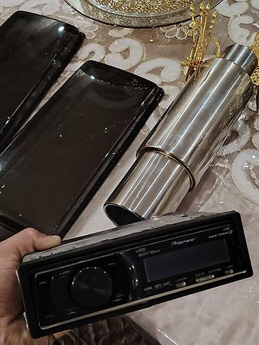 Pioneer DEH-P7150UB avtomobil maqnitofonu - 1-DIN ön panel, LCD ekran