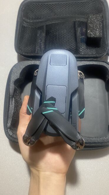 Digər foto və video aksesuarları: LYZRC qatlanan dron dəsti Xüsusiyyətlər: - Qatlanan kompakt korpus – — 2