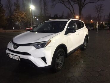 Toyota: Toyota RAV4: 2018 г., 2.5 л, Автомат, Бензин, Кроссовер