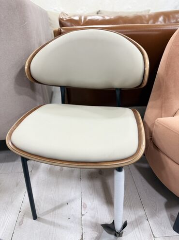 металлический стул для кухни: Стул для кухни, Другой материал, цвет - Бежевый