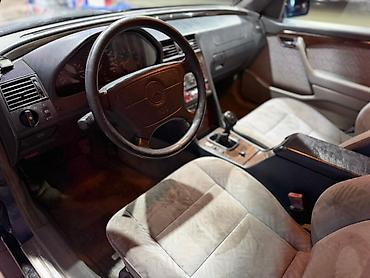 Mercedes-Benz: Mercedes-Benz C-Class: 1994 г., 2.2 л, Механика, Бензин, Седан — 6