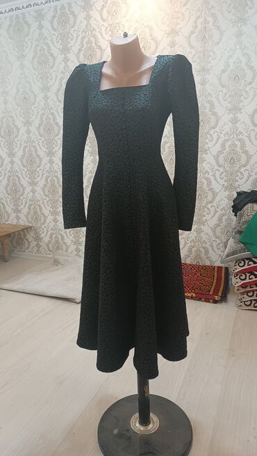 платье кастюм: Вечернее платье, Классическое, Средняя модель, С рукавами, 2XL (EU 44)