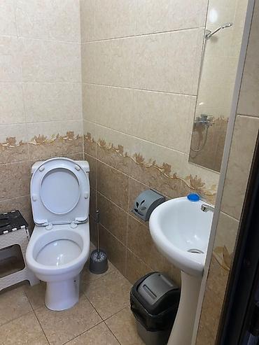 Посуточная аренда квартир: 1 комната, Душевая кабина, Постельное белье, Кондиционер — 3