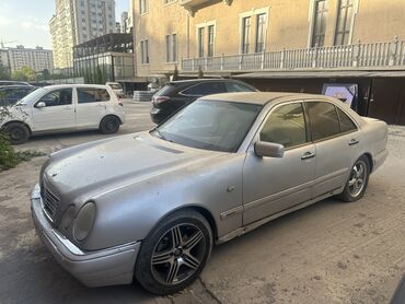 цена домкрата для легкового автомобиля: Mercedes-Benz E-Class: 1998 г., 2 л, Автомат, Бензин, Седан
