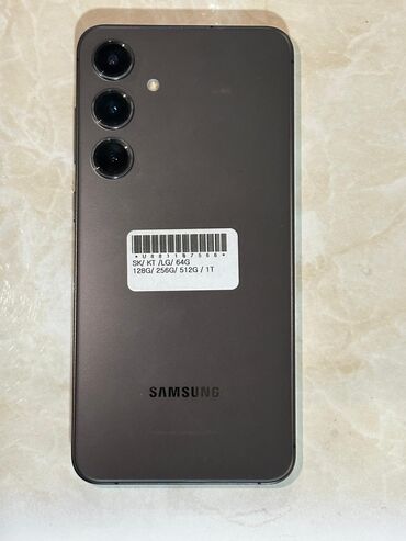 телефоны в рассрочку только паспорт ош: Samsung Galaxy S24+, Б/у, 256 ГБ, цвет - Серый, 1 SIM, eSIM