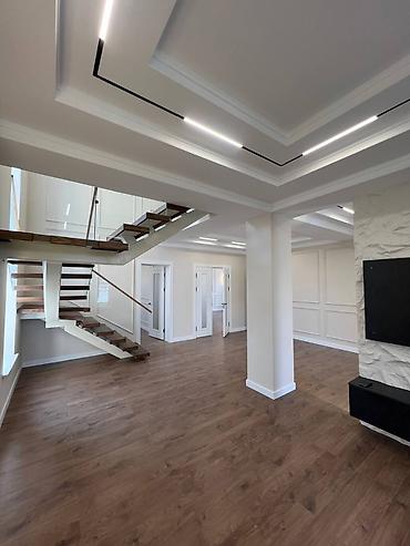 Продажа коттеджей и домов: 🏡ПРОДАЕТСЯ НОВЫЙ ОСОБНЯК 📍Иса Ахунбаева / М. Исакаева ✨Топовая локация — 23