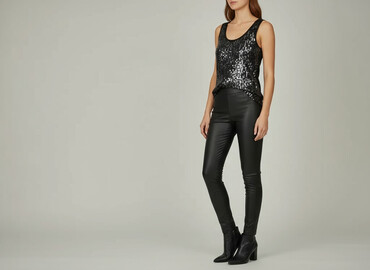 trapstar koszulka i spodenki: Women`s T-shirt, size S