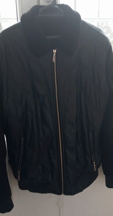 kisi geyimleri kurtkalar: Куртка L (EU 40), XL (EU 42), цвет - Черный