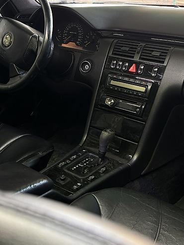 Mercedes-Benz: Mercedes-Benz E-Class: 1997 г., 5 л, Автомат, Бензин, Седан — 15