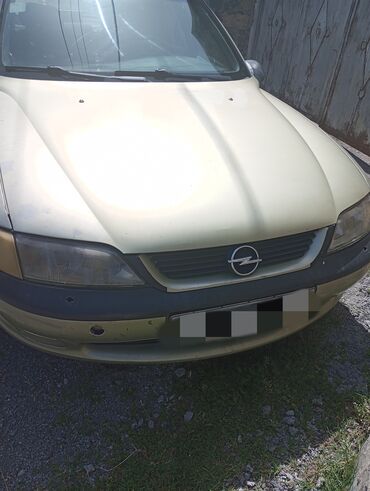 hyundai elantra maşın: Opel Vectra: 1.8 l | 1997 il Sedan