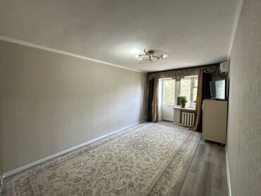 сдаю квартиру по рыскулова: 2 комнаты, 42 м², Хрущевка, 4 этаж, Косметический ремонт
