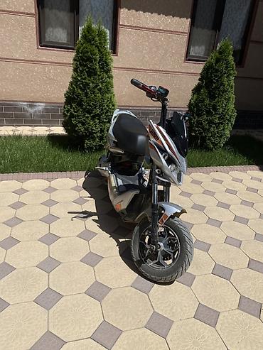 скутер мотор: Электроскутер Panther MZ 1500 (надписи на облицовке) - Тип: городской — 1