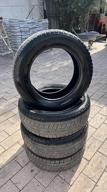 Комплект зимних шин Bridgestone Blizzak - Размер: 205/60 R16 - Индекс