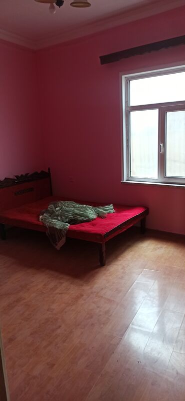 Həyət evləri və villaların satışı: :kirayə verilir 2 mərtəbə altı 3 maşın girən qaraj .2 çi mərtəbədə 2 — 10