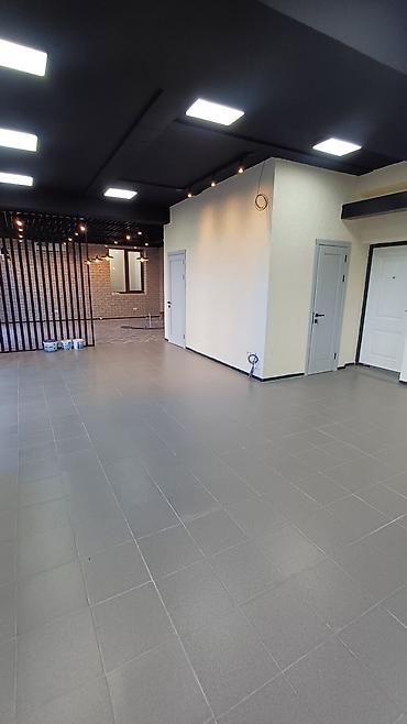 Аренда магазинов: Аламедин-1 мкр Сдается ком. помещение Площадь: 135м2 + 100м2 — 8