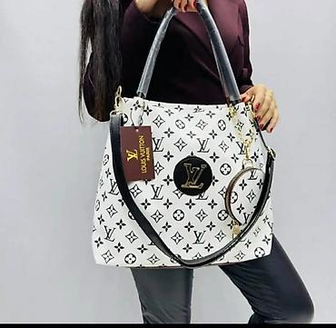 Torbe: Ženske torbe i ranac – modni setovi sa logotipom. Prva kopija — 2