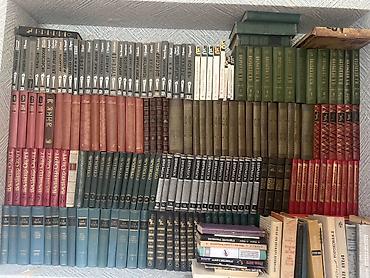 classi: Продаются книжки СССР каждая по 2 маната,но если оптом то по 1 можно — 1
