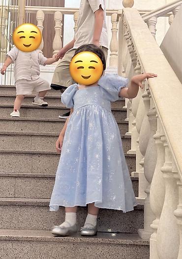 нарядное платье детское: Детское платье, цвет - Голубой, Б/у — 2