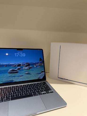 driving force: Apple MacBook Air 13.6" (M2) - Model: MacBook Air 13.6" Liquid Retina — 1