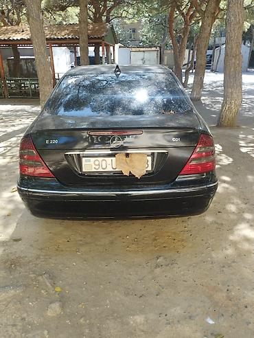 mercedes e220 cdi: Mercedes-Benz E 220: 2.2 l | 2002 il Sedan — 3
