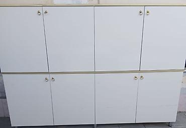 șkaf: Ağ rəngli çoxgözlü dolab - Material: laminat/MDFlam ağ örtük, metal — 1