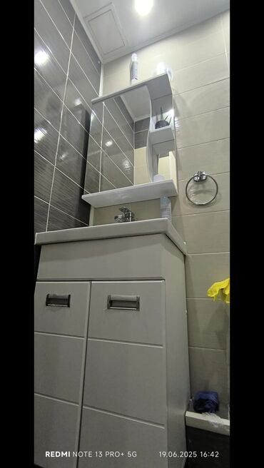 купить дом в ипотеку бишкек: 2 комнаты, 67 м², Индивидуалка, 3 этаж, Евроремонт
