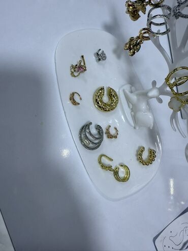 Bijuteriya dəstləri: Qadın bəzək aksesuarları – geniş seçim Məhsullar: - Qızılı tonlarda — 86
