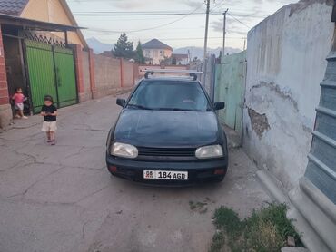 honda авто: Volkswagen Golf: 1994 г., 1.6 л, Механика, Бензин, Хэтчбэк