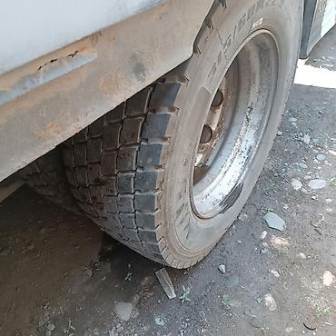 энергоаккумулятор: Тягач, Volvo, 2001 г., Тентованный — 7