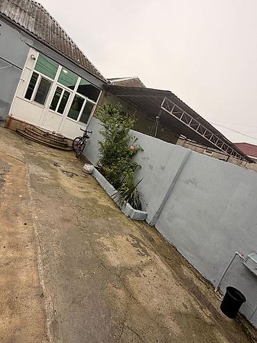 aşağda: 6 otaqlı, 105 kv. m, Kredit yoxdur, Orta təmir — 4
