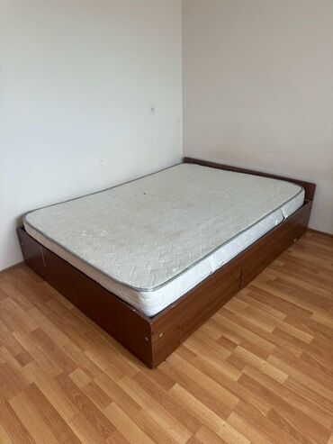 стенка кровать: Б/у, Двуспальная кровать, С матрасом