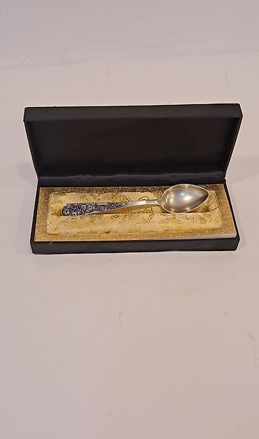 Серебрянная ложка 875 пробы
23.8г
СССР 1960х годов lalafo.az -da Серебрянная ложка 875 пробы
23.8г
СССР 1960х годов
