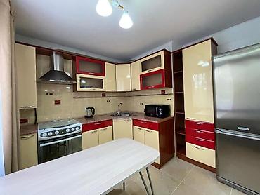 Посуточная аренда квартир: 1 комната, Парковка, Телевизор, Банные принадлежности — 24