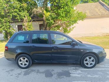 auto šlep prikolice: Fiat Stilo: 1.9 l | 2004 г. 200000 km. Minibus